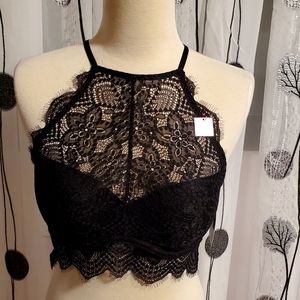 NWT Pink Victoria secret-Black Lace bralette in small